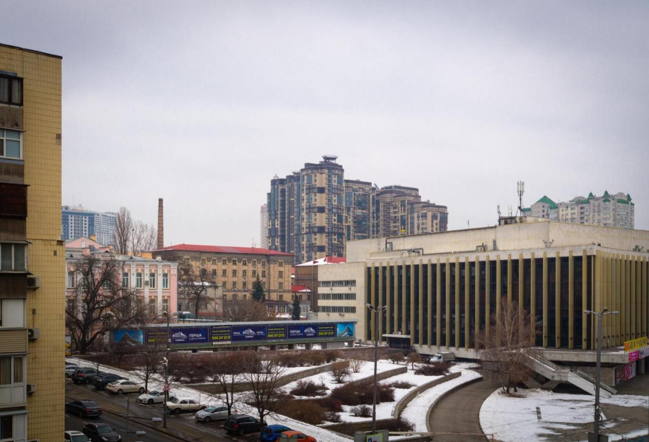 112 Вулиця Велика Васильківська キエフ エクステリア 写真